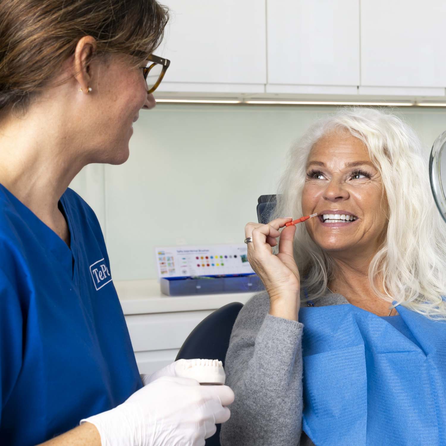 Choosing the best tool for cleaning between the teeth